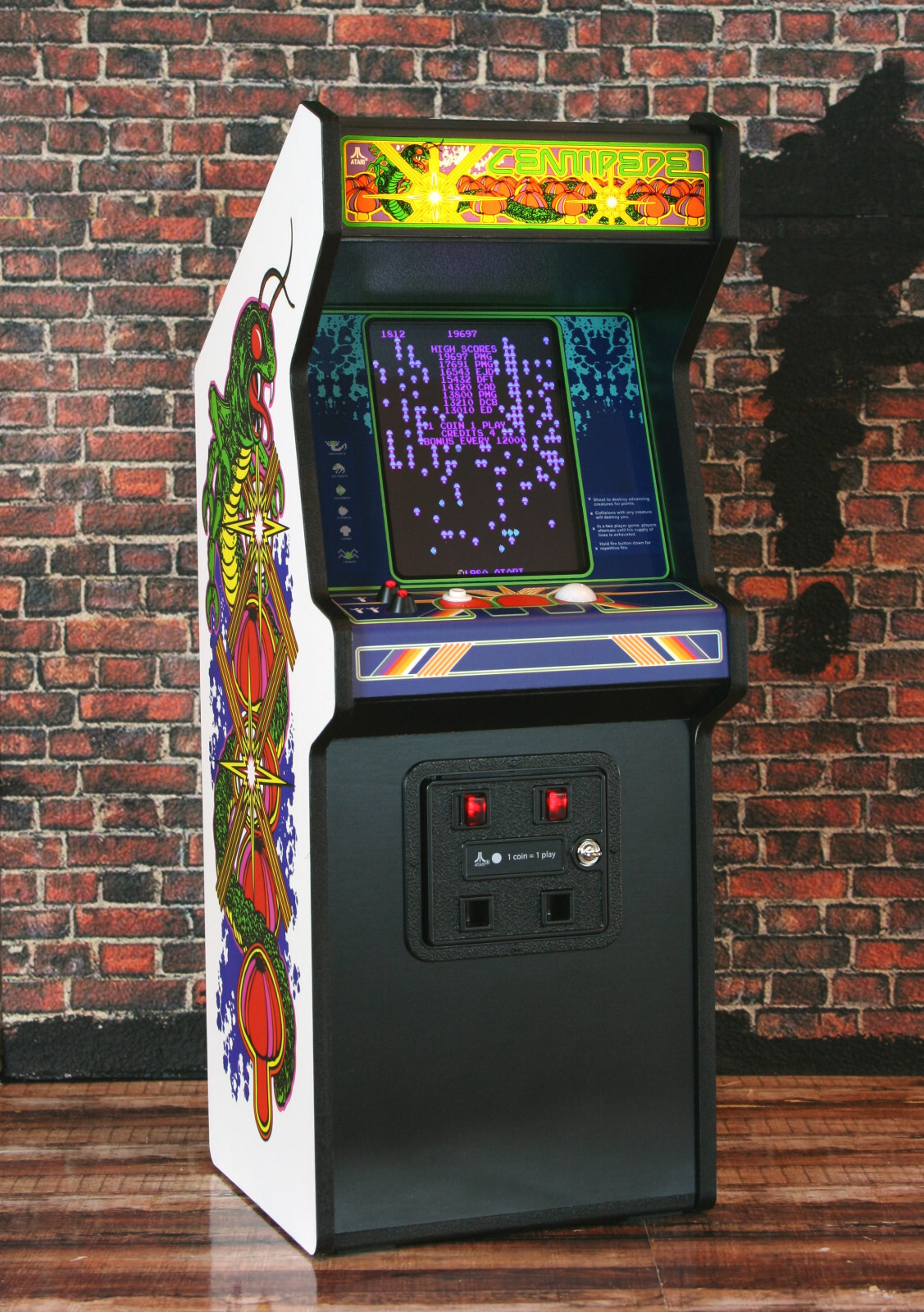 New Wave Toys Replicade Atari Centipede 1/6 Scale Arcade Game 100% Brand New NIB