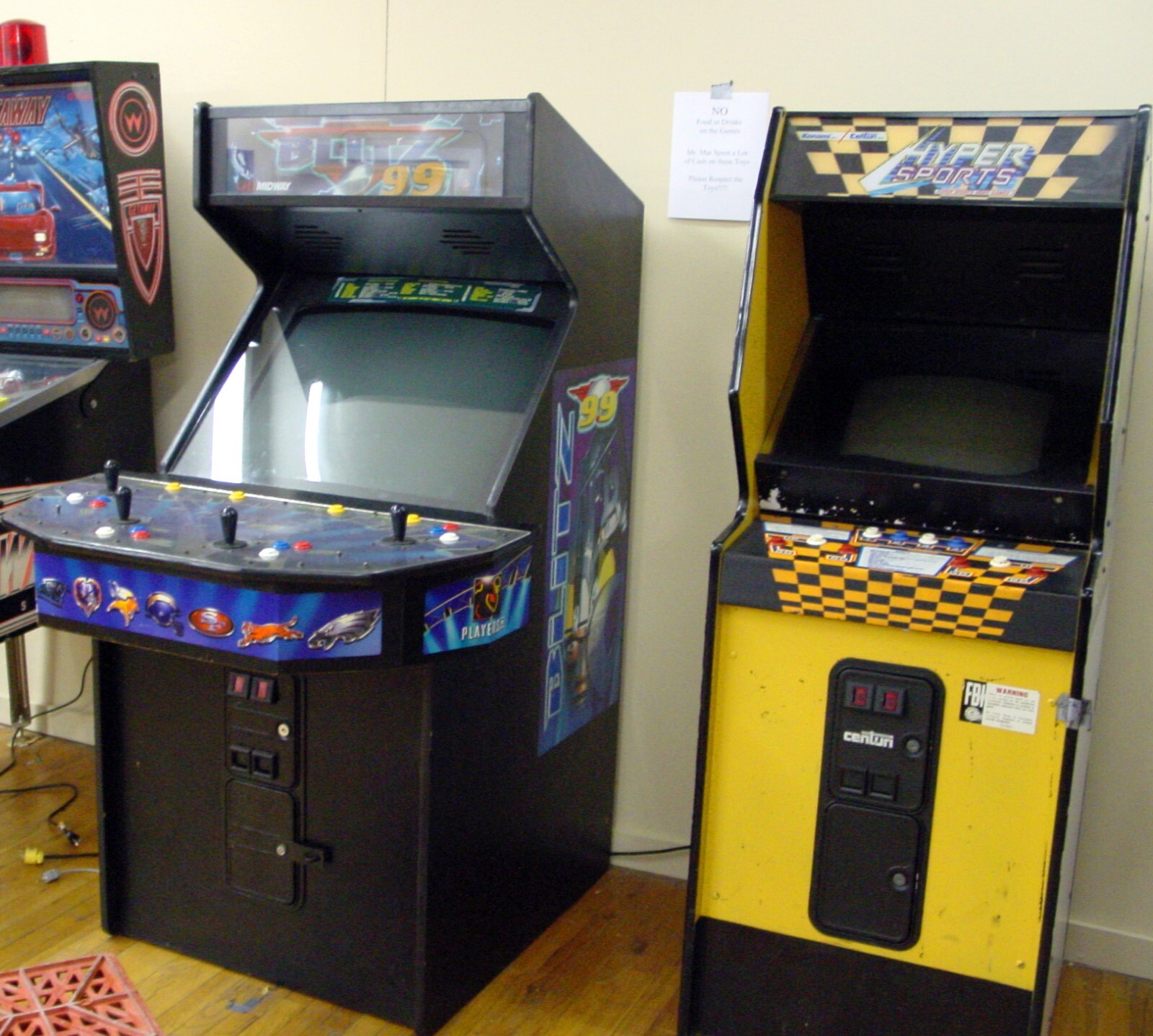 KONAMI HYPER SPORTS TRACK N FIELD ARCADE COIN OP VIDEO GAME Local Pick Up Only