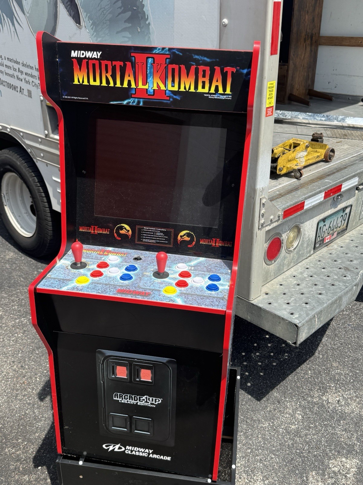 Arcade1UP Mortal Kombat II Midway Legacy Arcade with Riser GREAT CONDITION