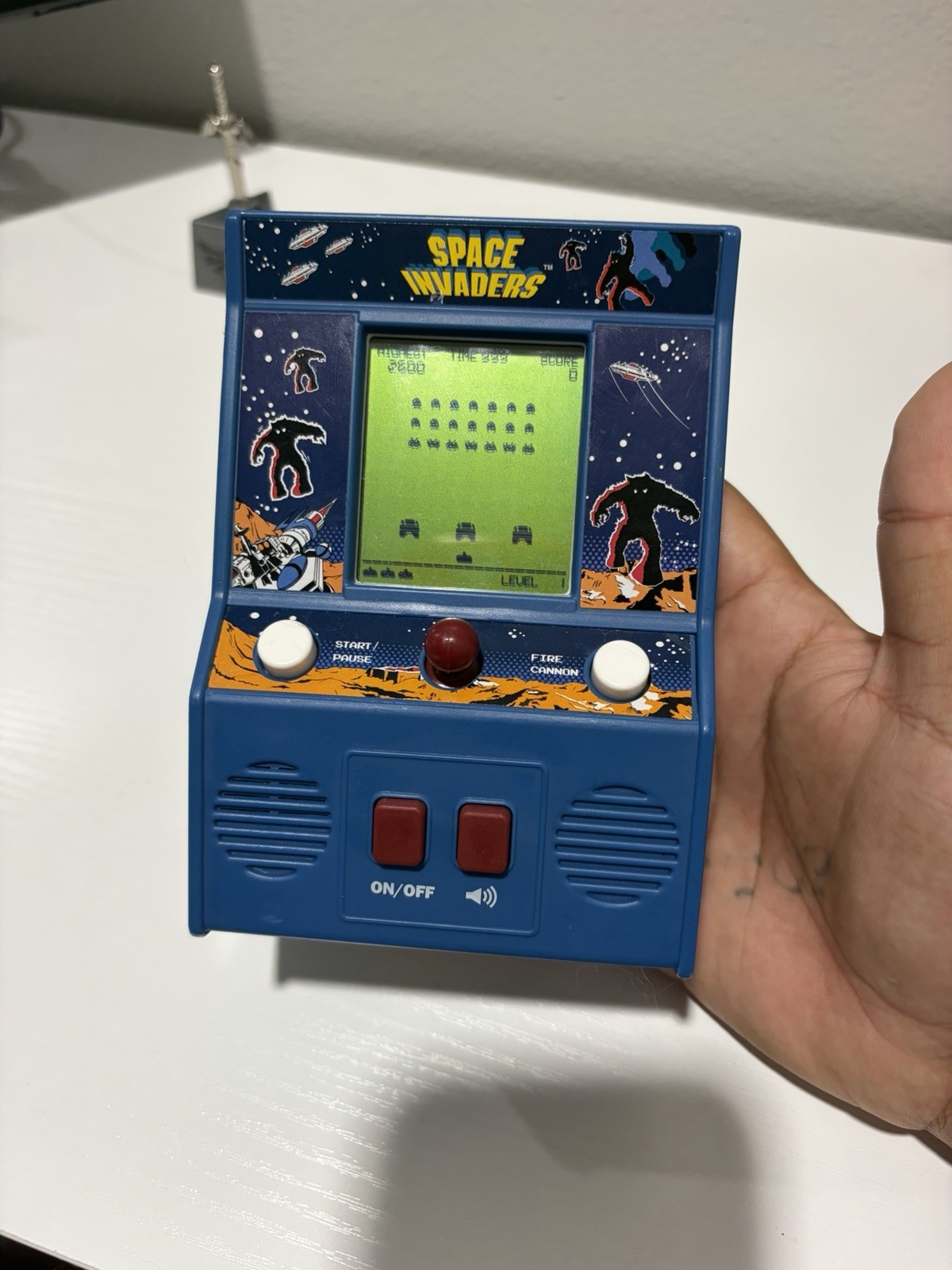 MINIATURE SPACE INVADERS Classic Atari Arcade Console 09527 Taito TESTED