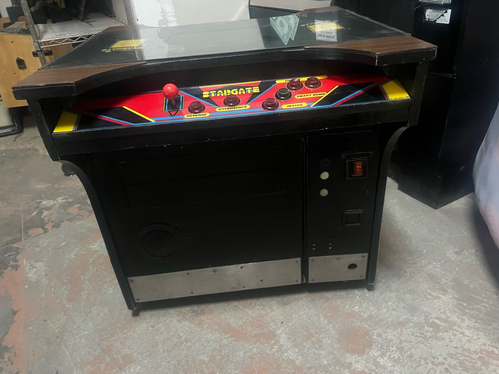 STARGATE Cocktail Table ARCADE MACHINE by WILLIAMS 1981 (Excellent Condition)