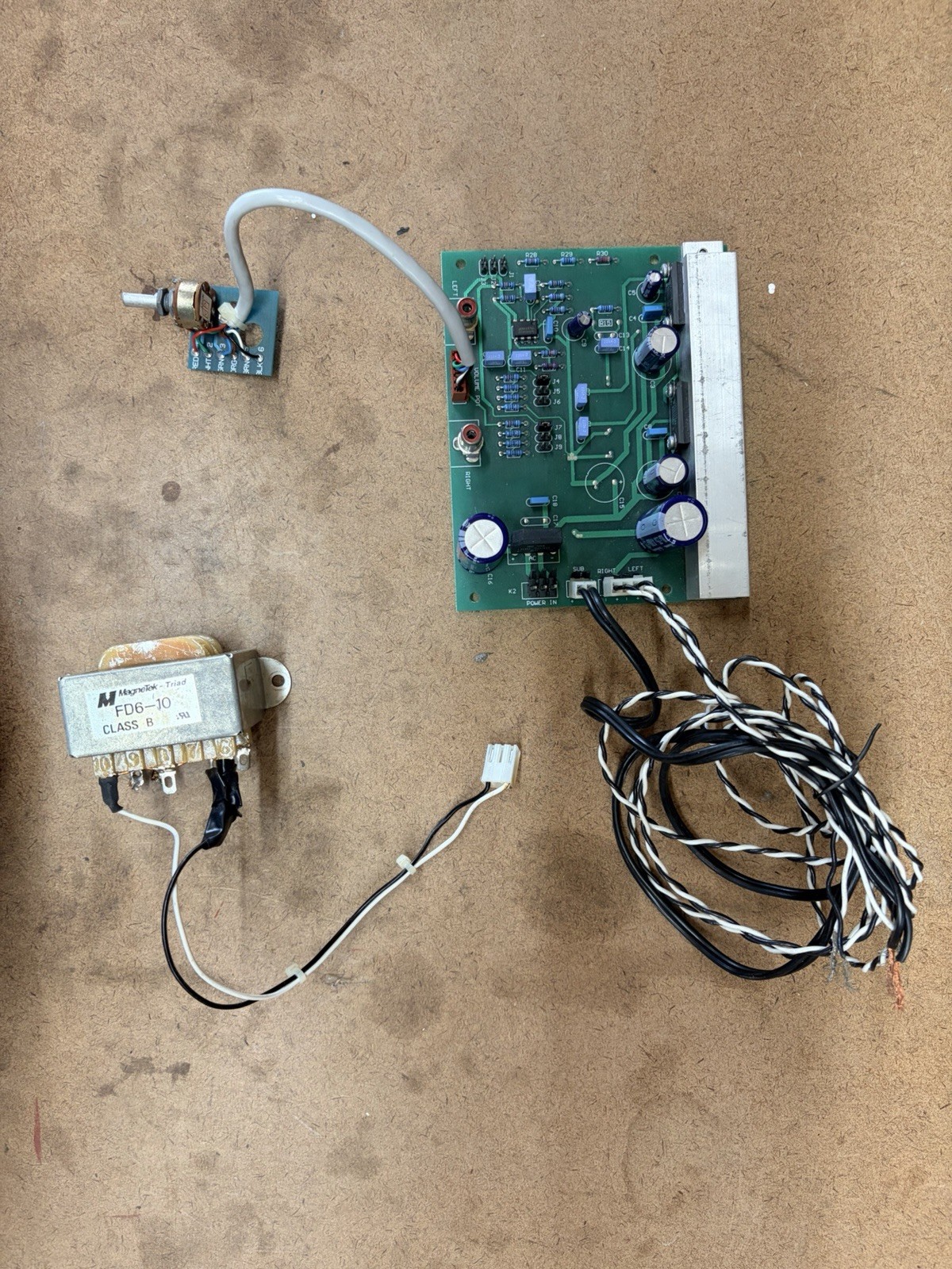 PlayStation Display Kiosk – *Amplifier Module Only*