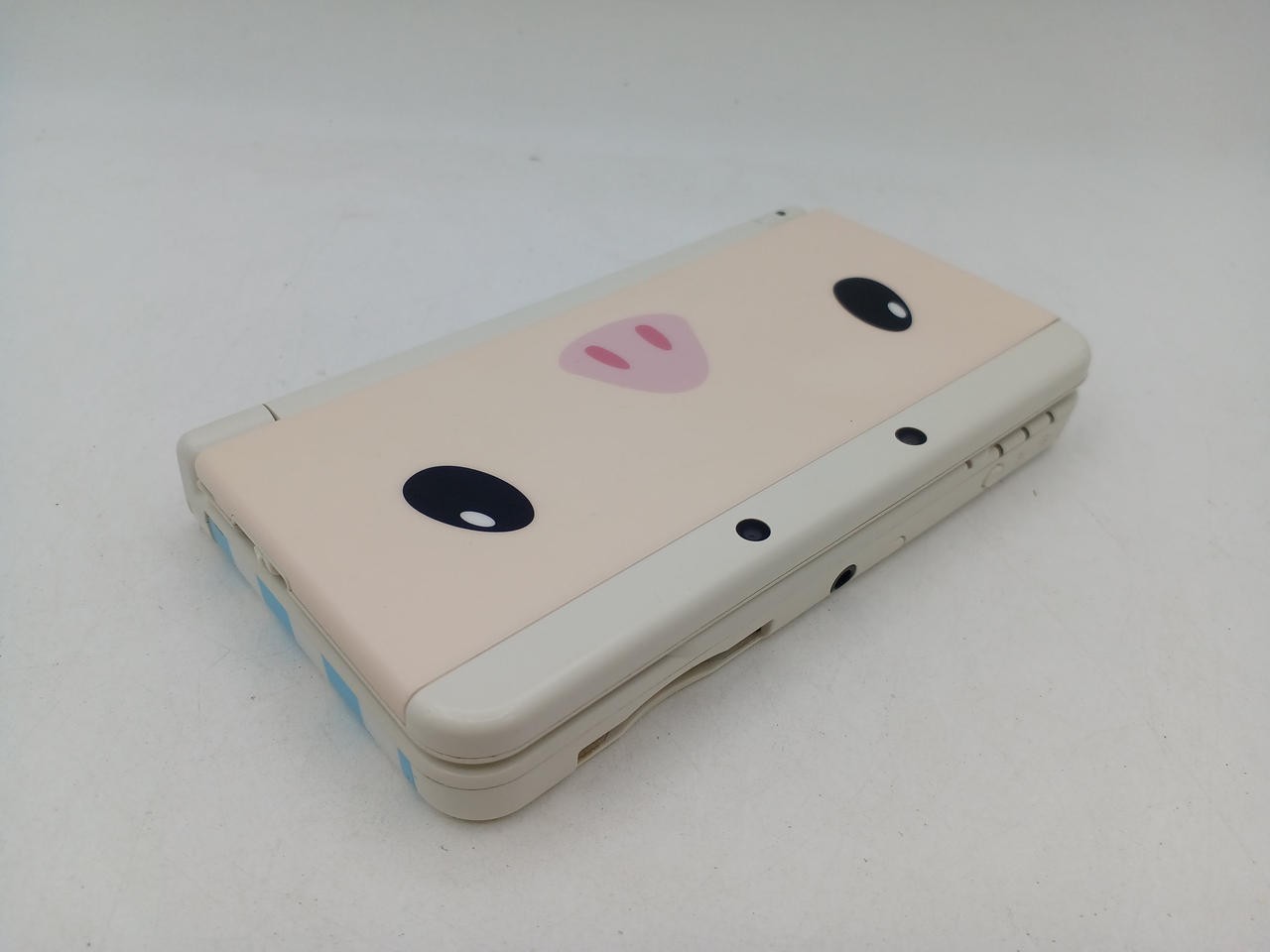 Nintendo New 3DS White Console Monster Hunter Poogie Plate Stylus SD JPN Version