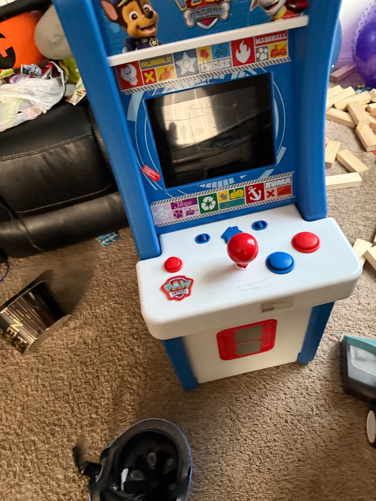 paw patrol arcade gane plug in to wall has 4 different games
