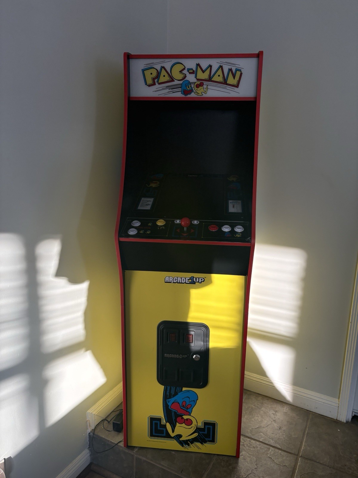 Arcade1Up PAC-MAN Deluxe Arcade Machine – Yellow