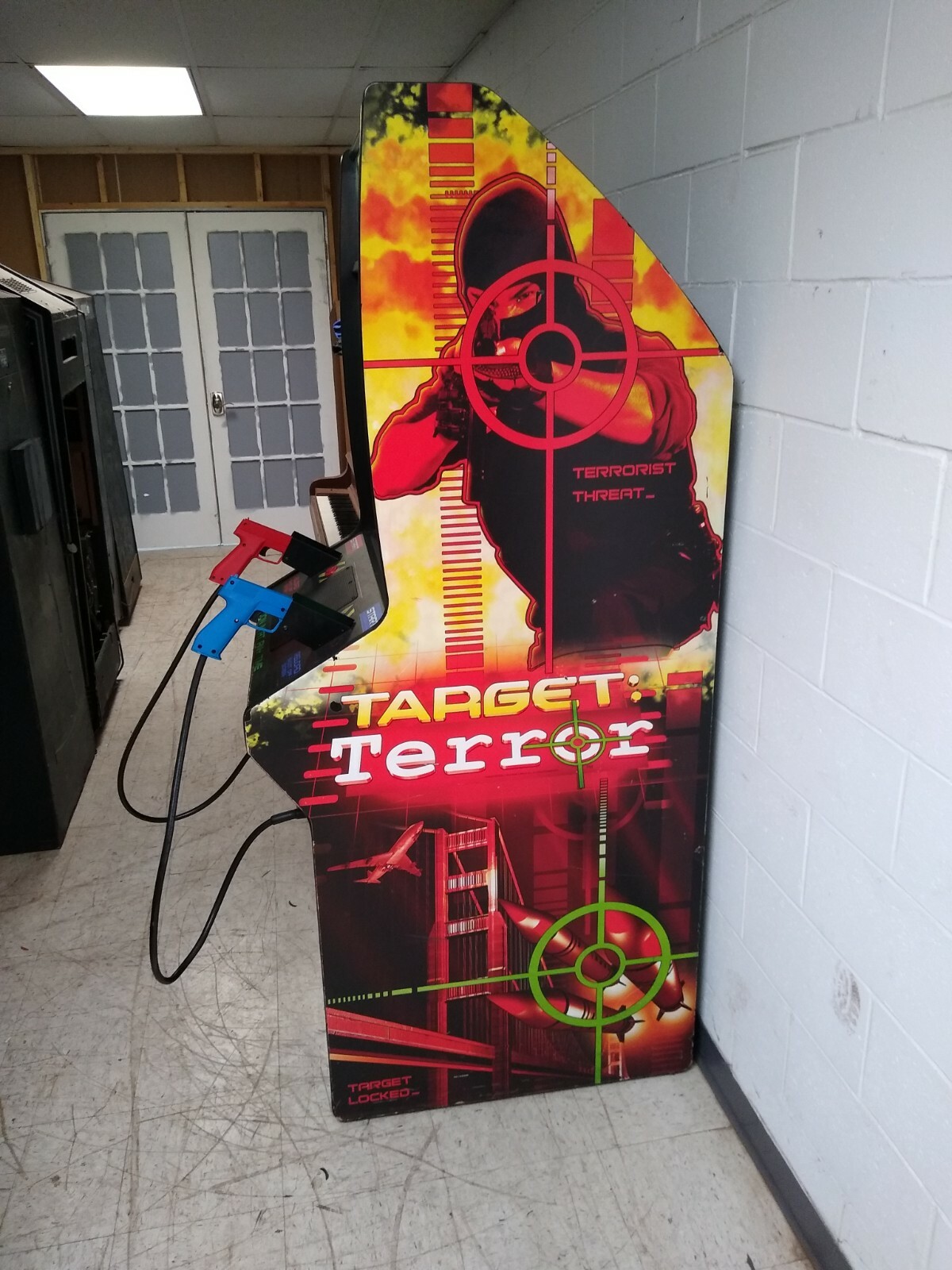 NICE 2004 Raw Thrills TARGET TERROR shooting video arcade game – FREE SHIPPING