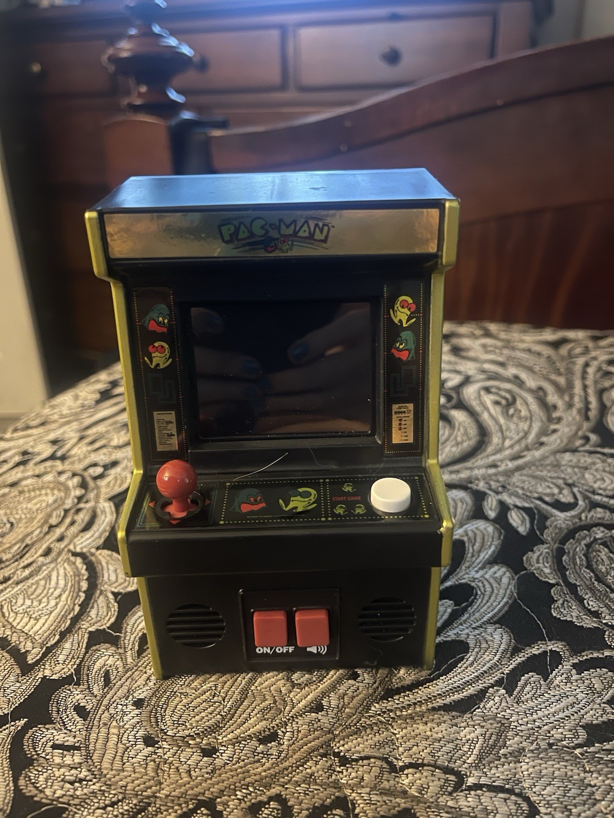 PAC-MAN Color Retro Mini ARCADE CONSOLE w/ Sound 40th Anniversary Gold Trim Used