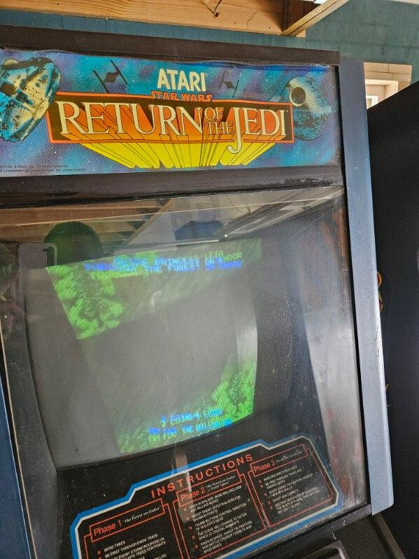STAR WARS RETURN of the JEDI ARCADE MACHINE by ATARI 1983 (EXCELLENT) *RARE*