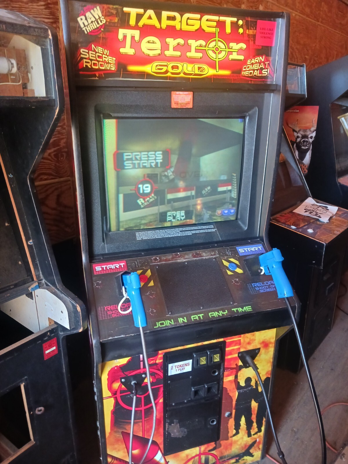 Target Terror Coin-op Arcade Machine By Raw Thrills