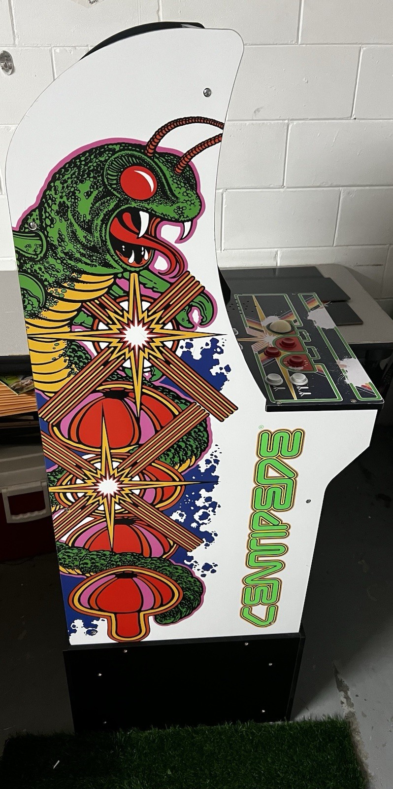 Arcade1Up Centipede 4-in-1 Cabinet: Millipede, Missile Command, Crystal Castles