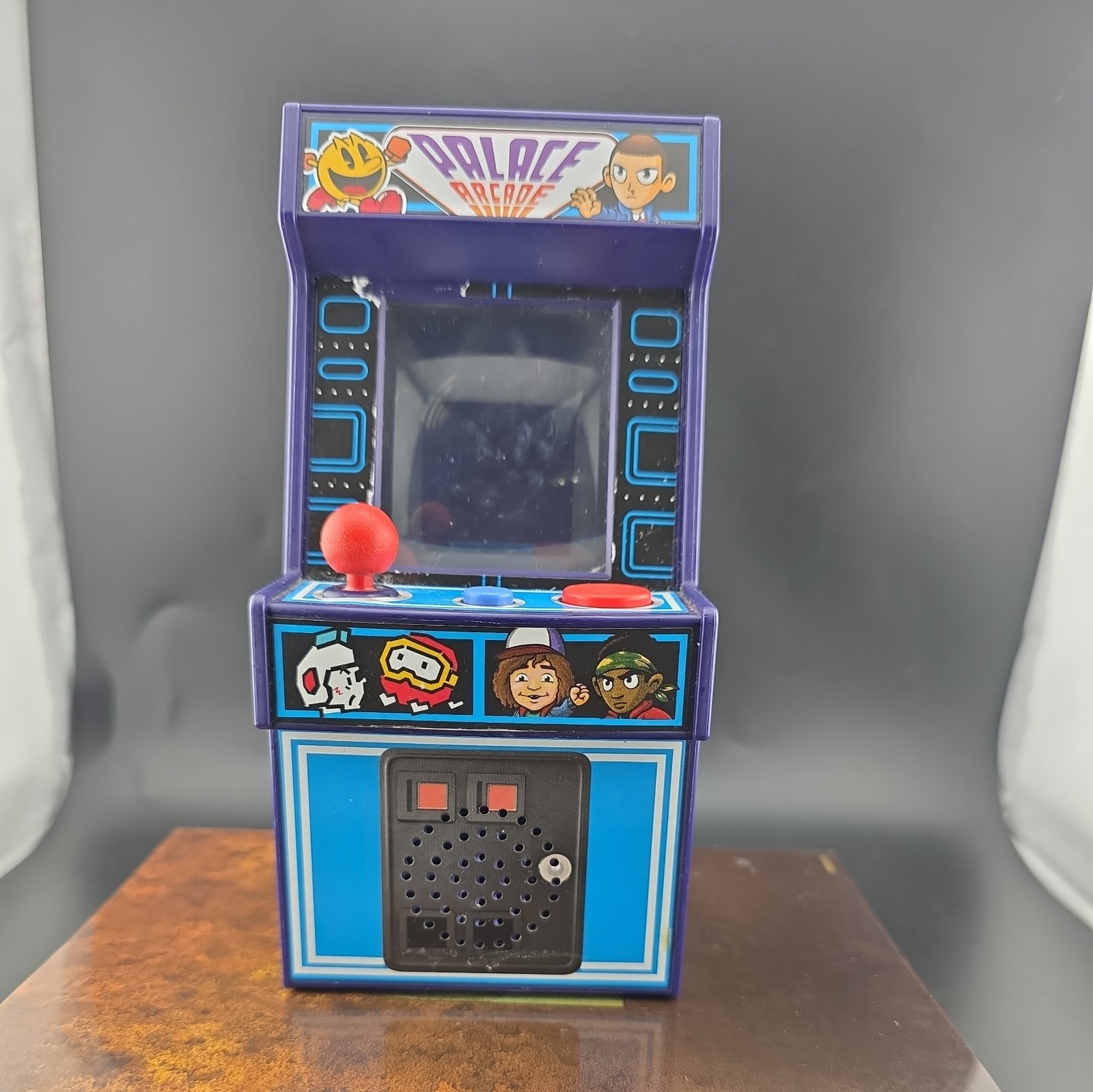 Stranger Things Palace Arcade Hasbro Mini Video Game-20 Retro 80s Games Works!
