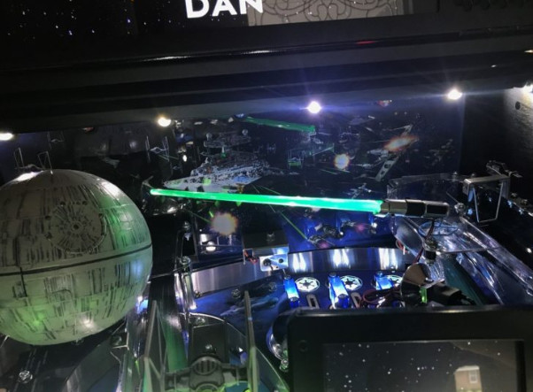 Star Wars SW Pinball Machine GREEN GLOWING LIGHT SABER LED mod Stern