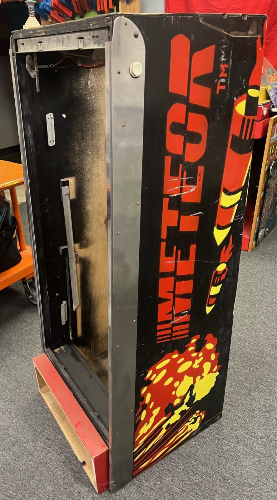 METEOR PINBALL CABINET (EMPTY) by STERN 1979 (Excellent Condition) *RARE*