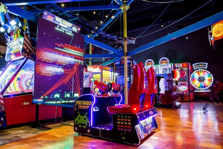 Raw Thrills Space Invaders Frenzy Arcade Machine – Giant 109″ LED Screen Shooter