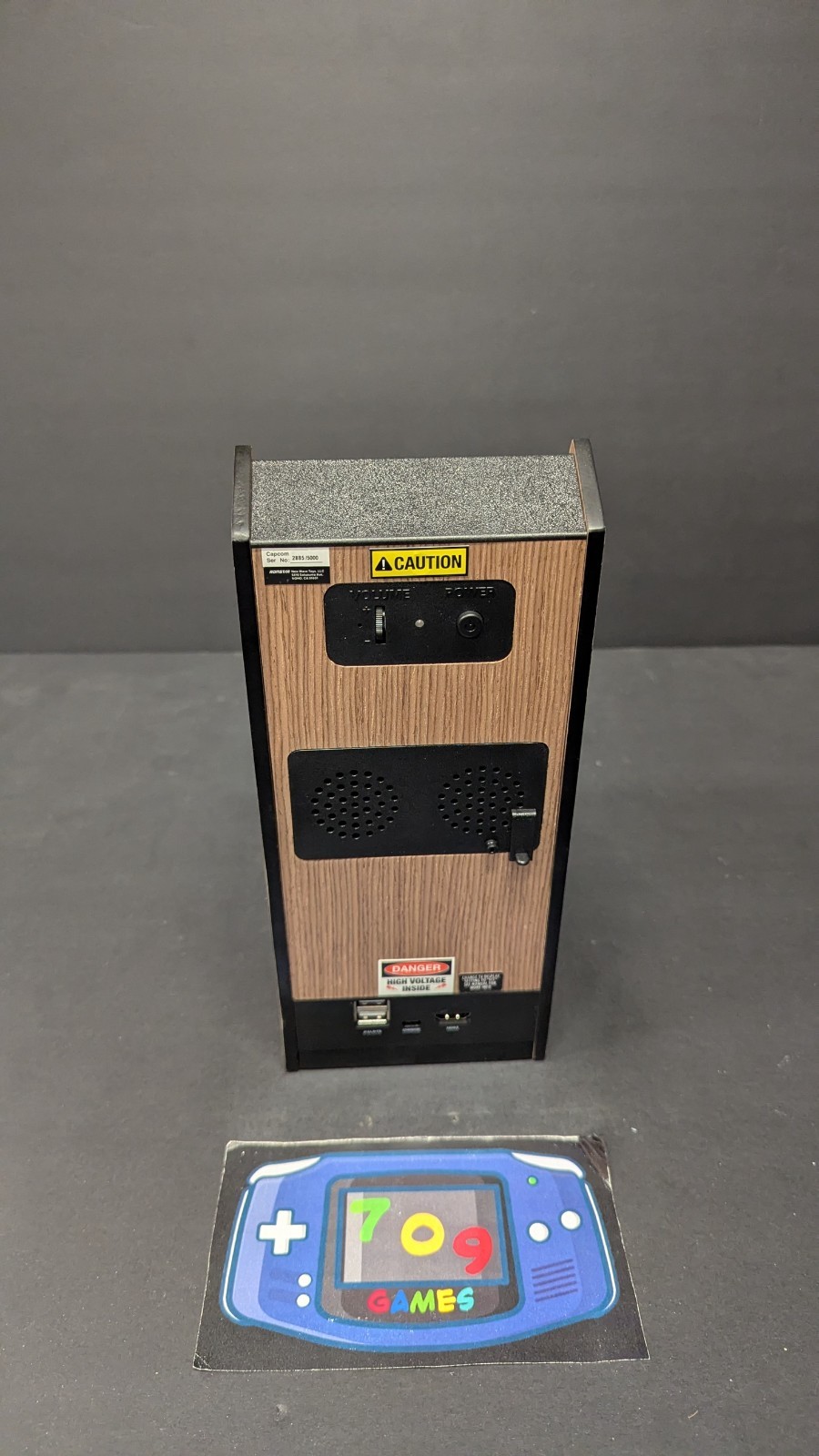 Replicade – 1942 – Mini Arcade Cabinet Black Overhaul New Wave Toys 1/6 Scale