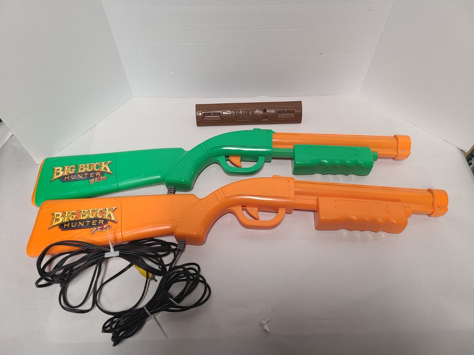Big Buck Hunter Pro Plug & Play TV Arcade Game – 2 Guns WITH SENSOR Fully Tested