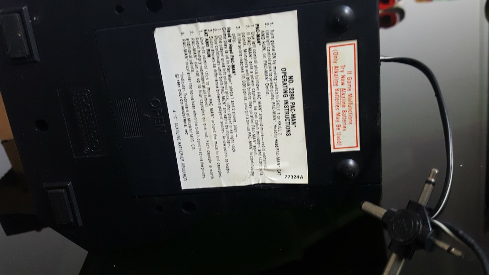 1981 Coleco #2390 Pac-man Mini Arcade Table Top Video Game – Works