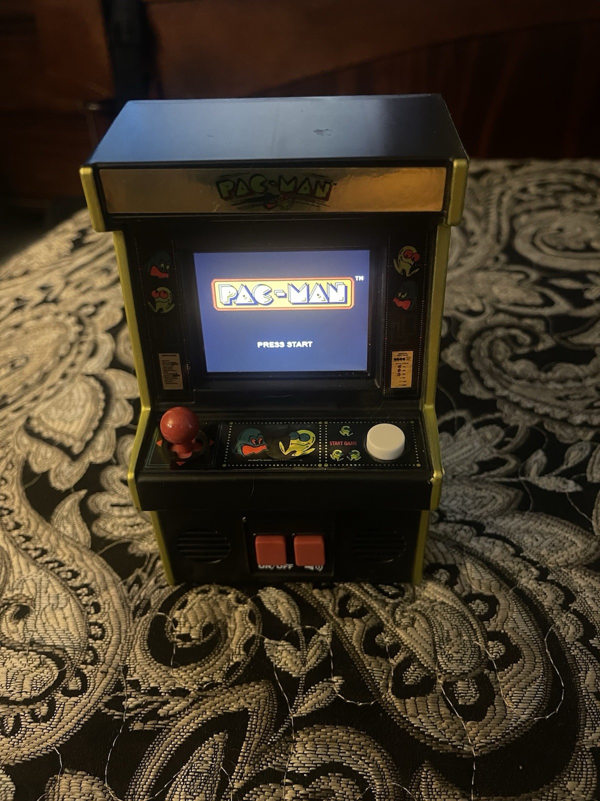 PAC-MAN Color Retro Mini ARCADE CONSOLE w/ Sound 40th Anniversary Gold Trim Used
