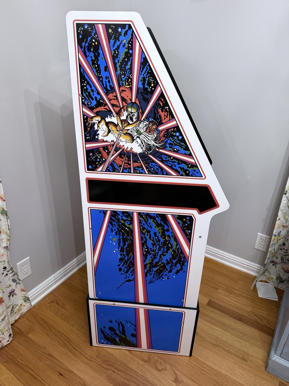 TEMPEST – Atari Legacy Edition / Arcade1Up – 12 Games with Riser & Tempest Stool