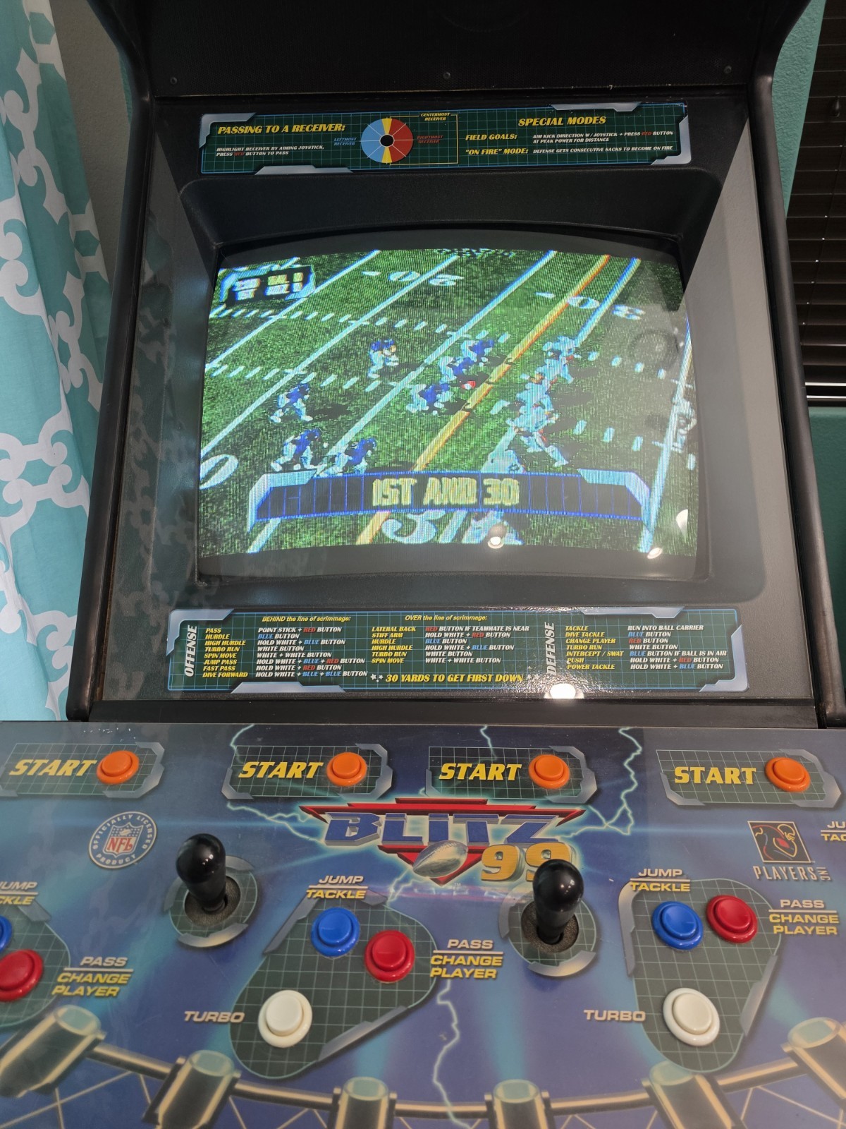 NFL Blitz 99 4 PLAYER ARCADE