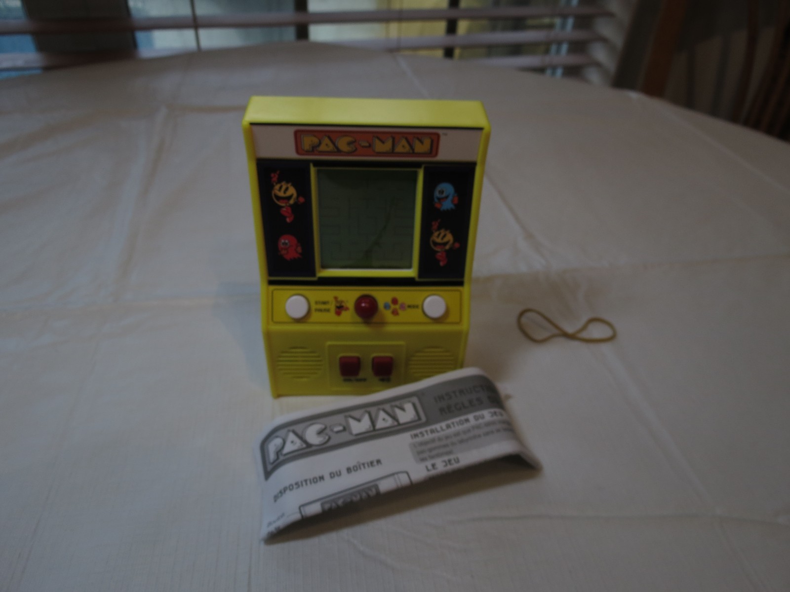 Pac-Man Pac man mini portable game Namco handheld video arcade machine 09521