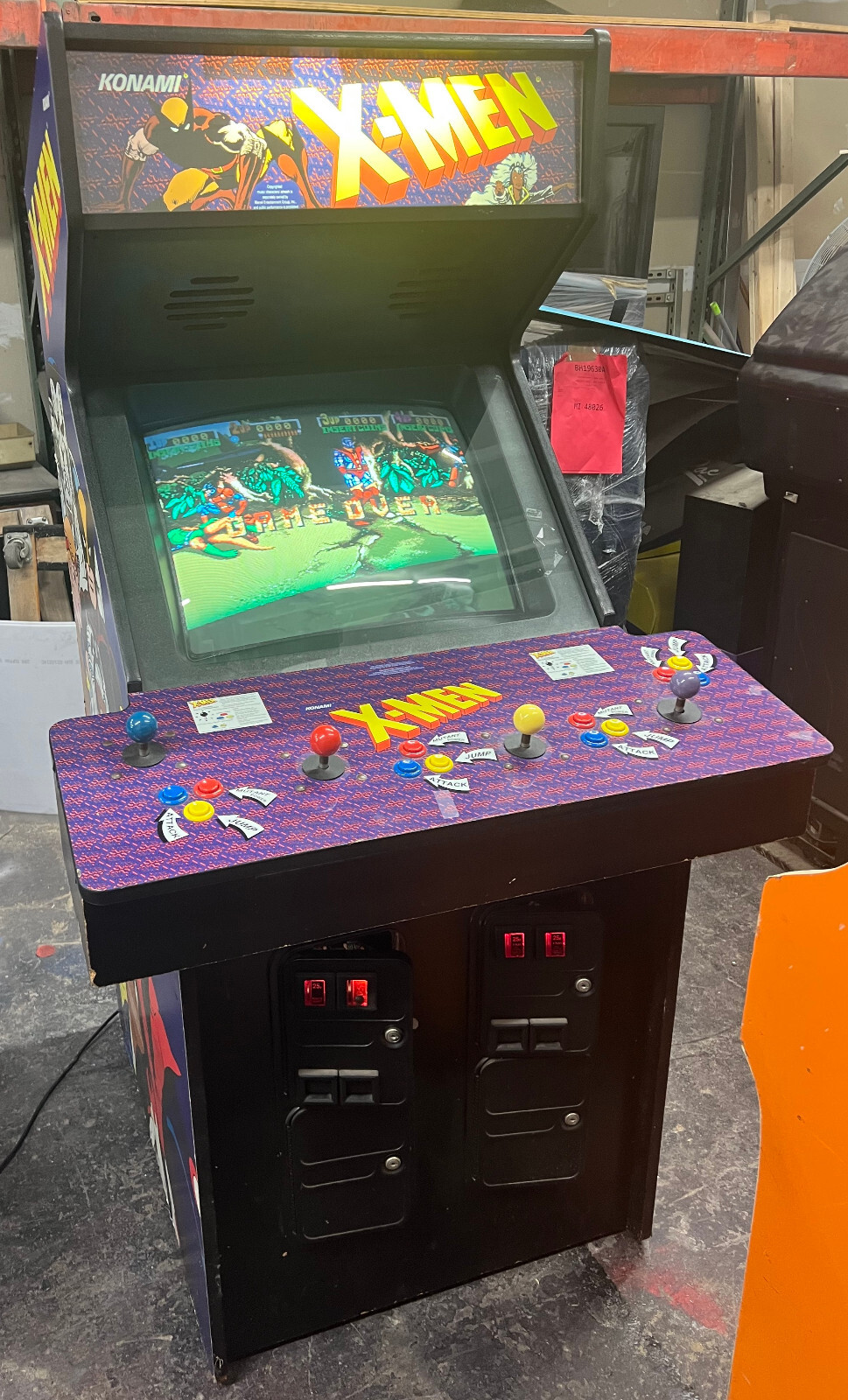 X-MEN ARCADE MACHINE by KONAMI 1992
