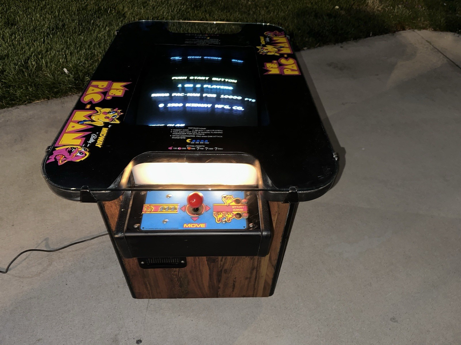 Ms Pacman Table Top Coin Arcade. Wooden exterior made by Midway Bally co Vintage