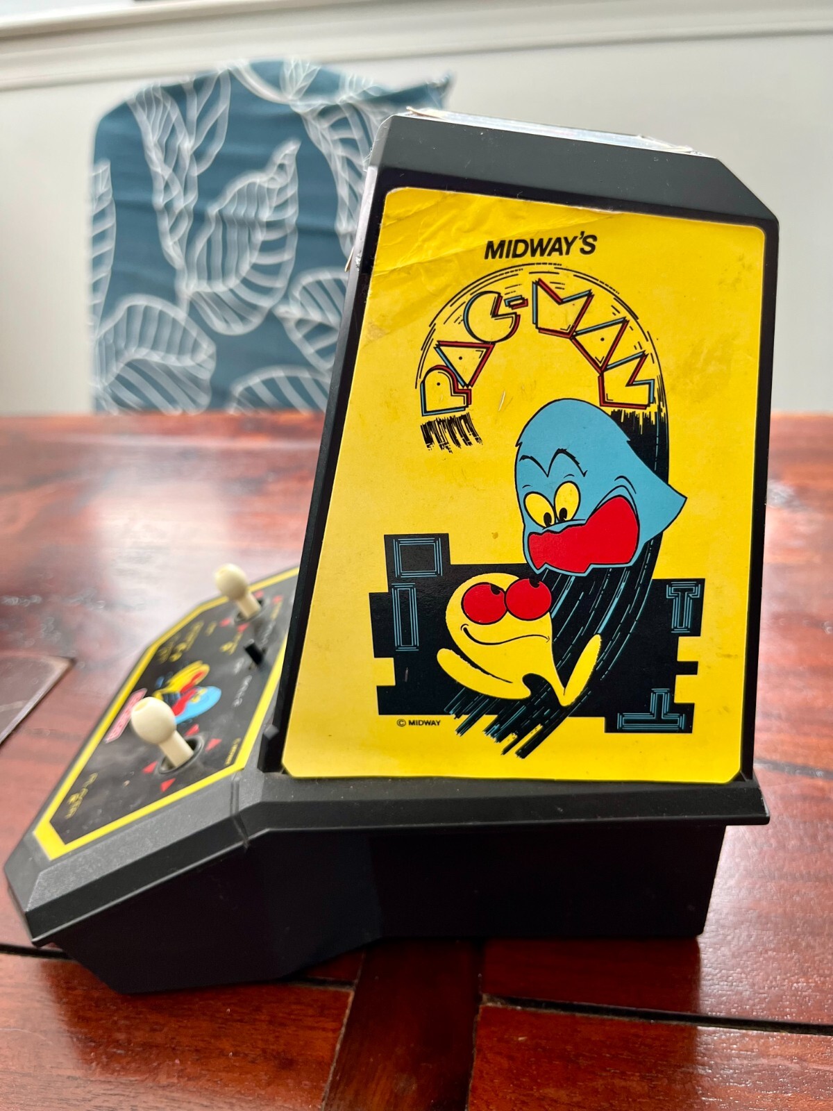 Vintage 1981 COLECO Midway PAC-MAN Mini Arcade Table Top Game WORKS GREAT!