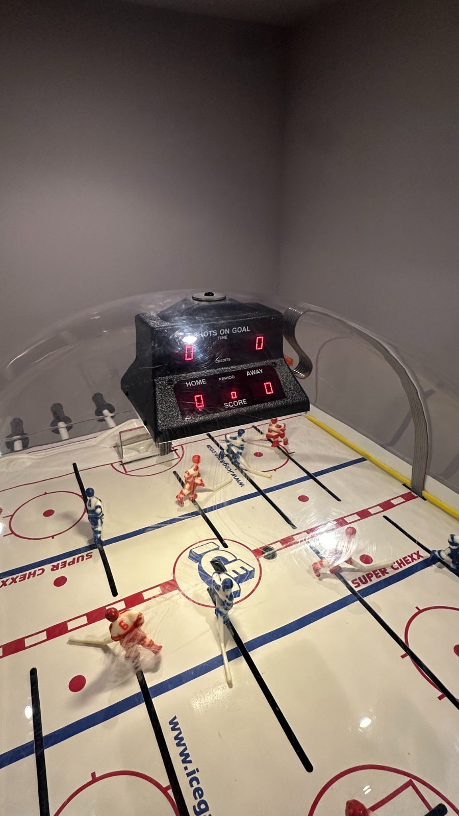 SUPER CHEXX Bubble Hockey Arcade Table – USA vs Canada – Coin Op – Great Condit!