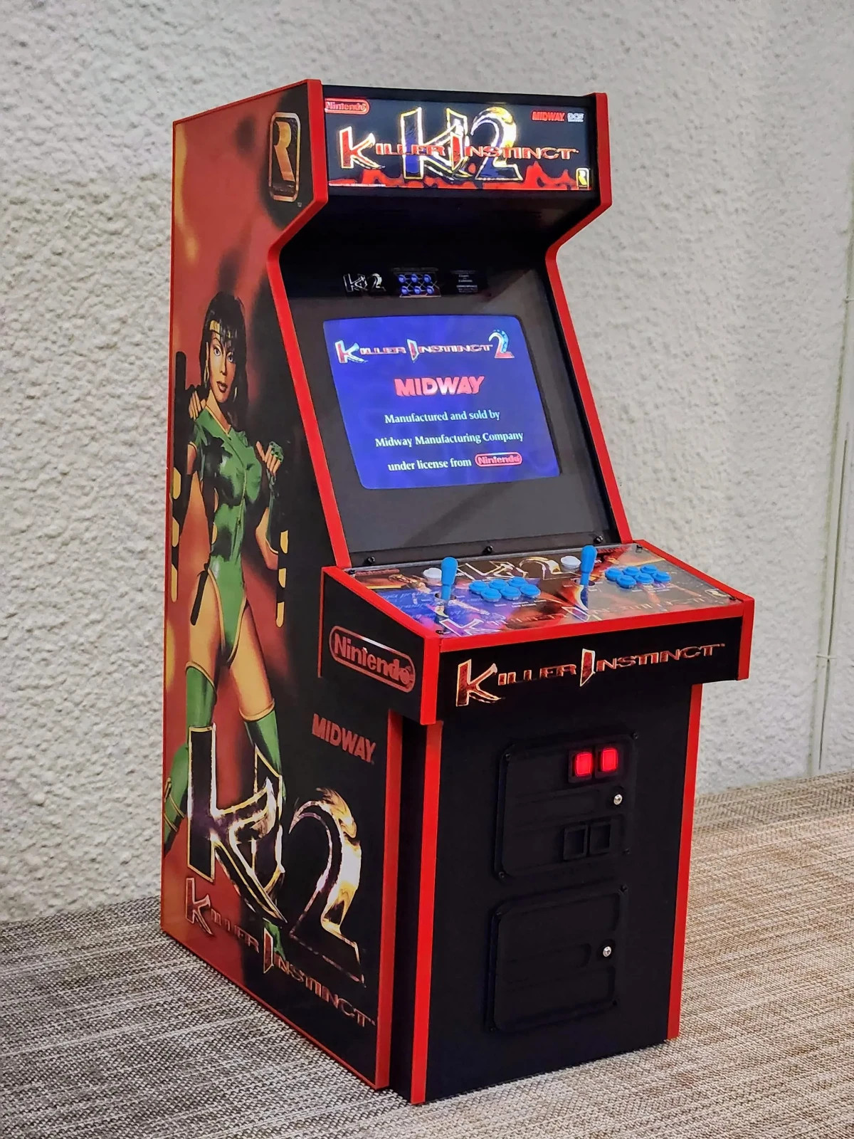 1:4 Scale Killer Instinct 2 Arcade Cabinet – Playable Miniature