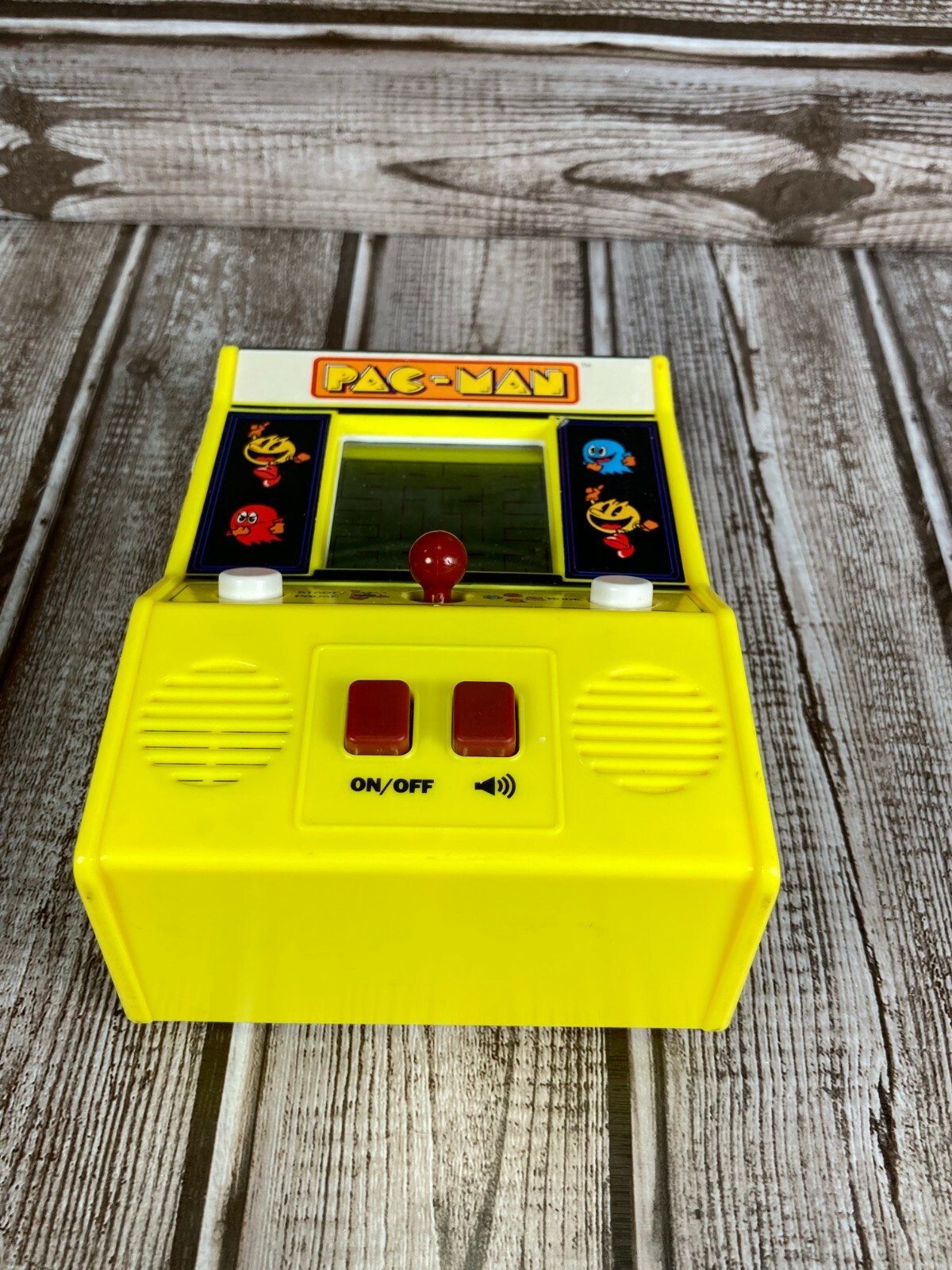 Classics Pac Man Mini Arcade Game System Namco Bandai 6″ Battery Operated 09521