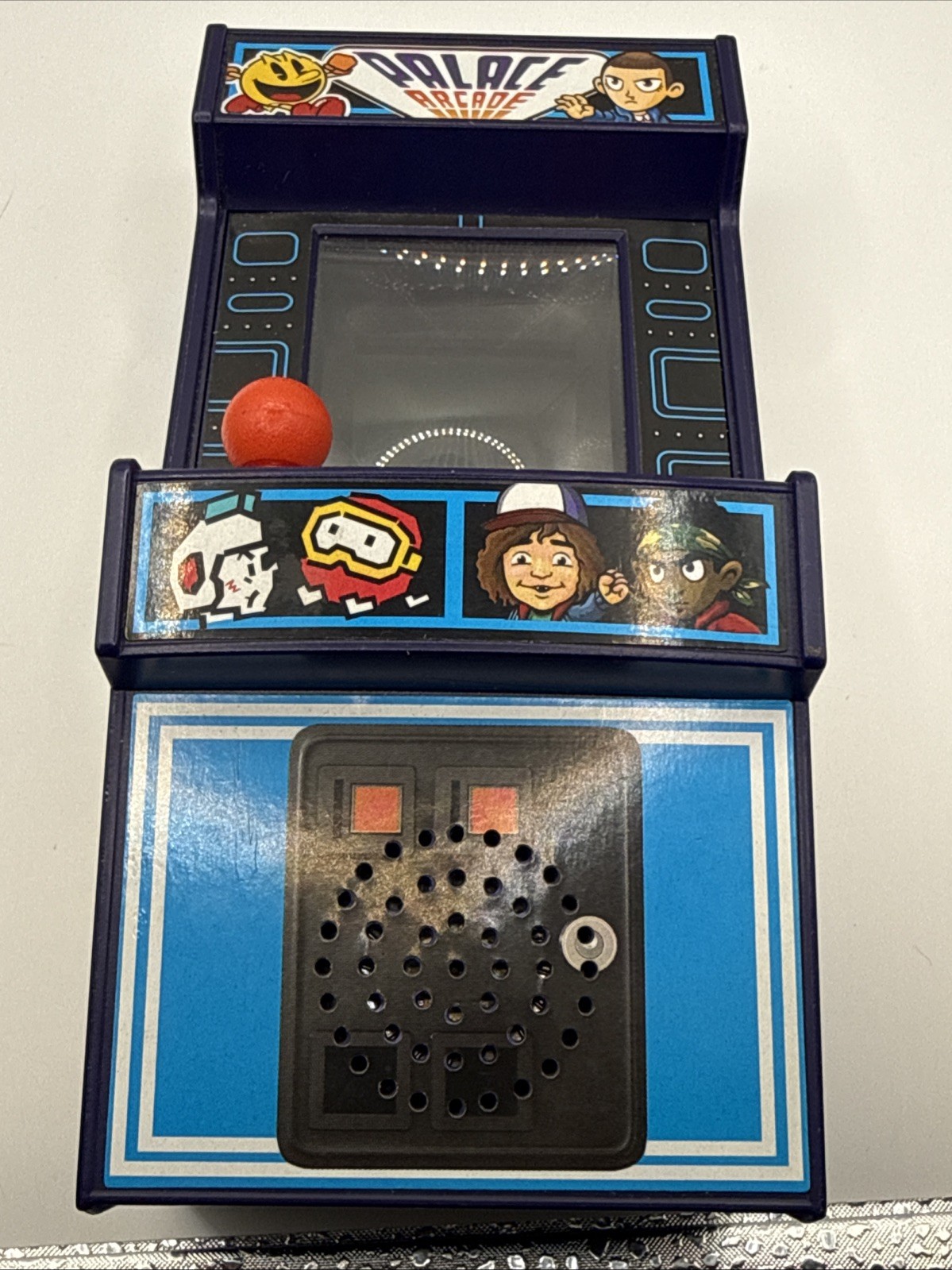 #B)STRANGER THINGS PALACE ARCADE HASBRO MINI GAME Unit 20 Games Tested And Works