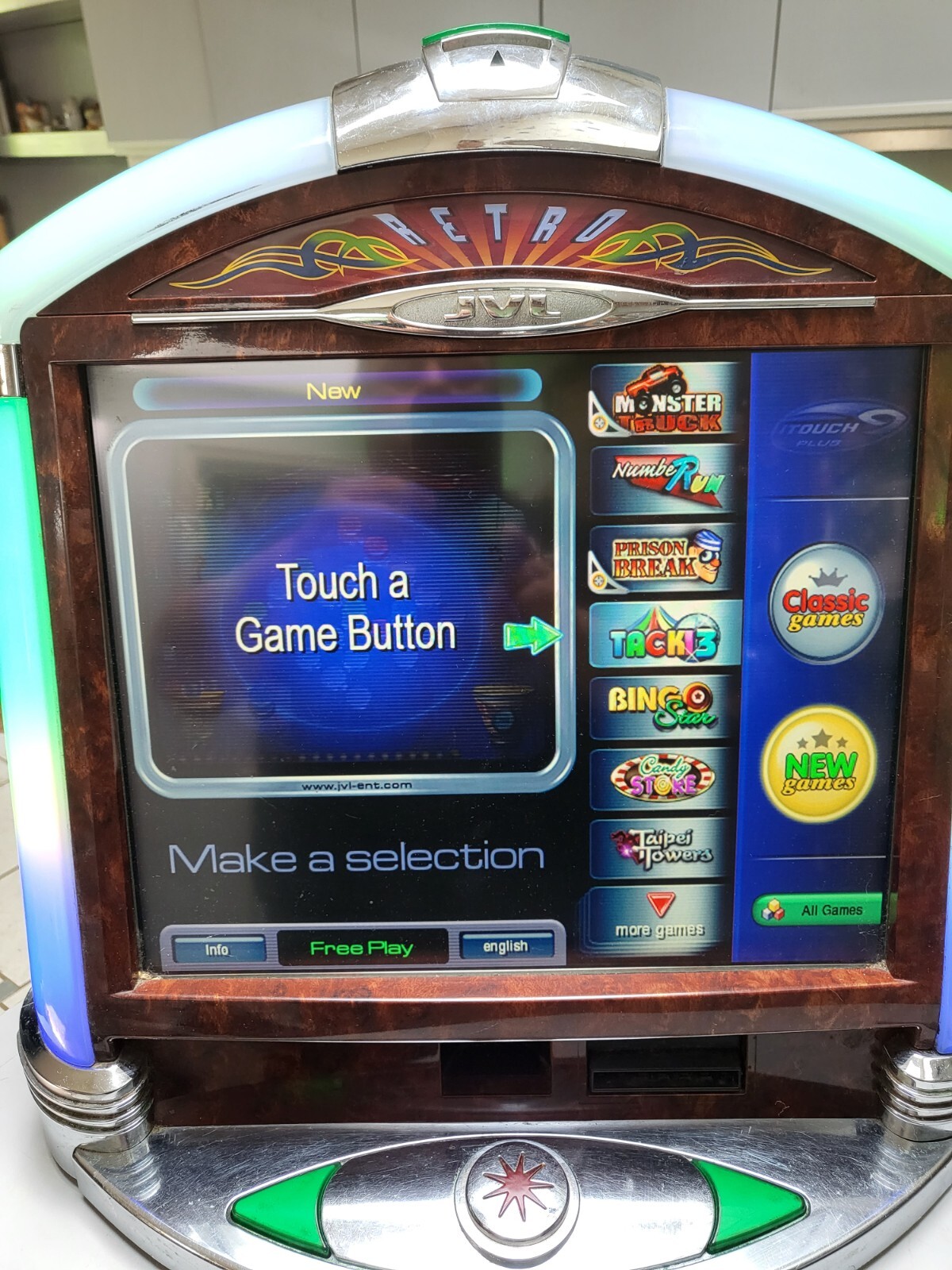 JVL Retro itouch 9+ megatouch touch screen Countertop 100+ like merit games sale