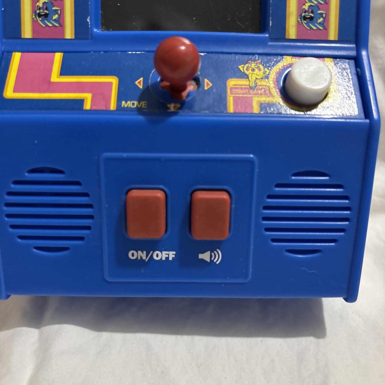 Ms. Pac-man Handheld Retro Mini Arcade Game 2018 Basic Fun Bandai Namco
