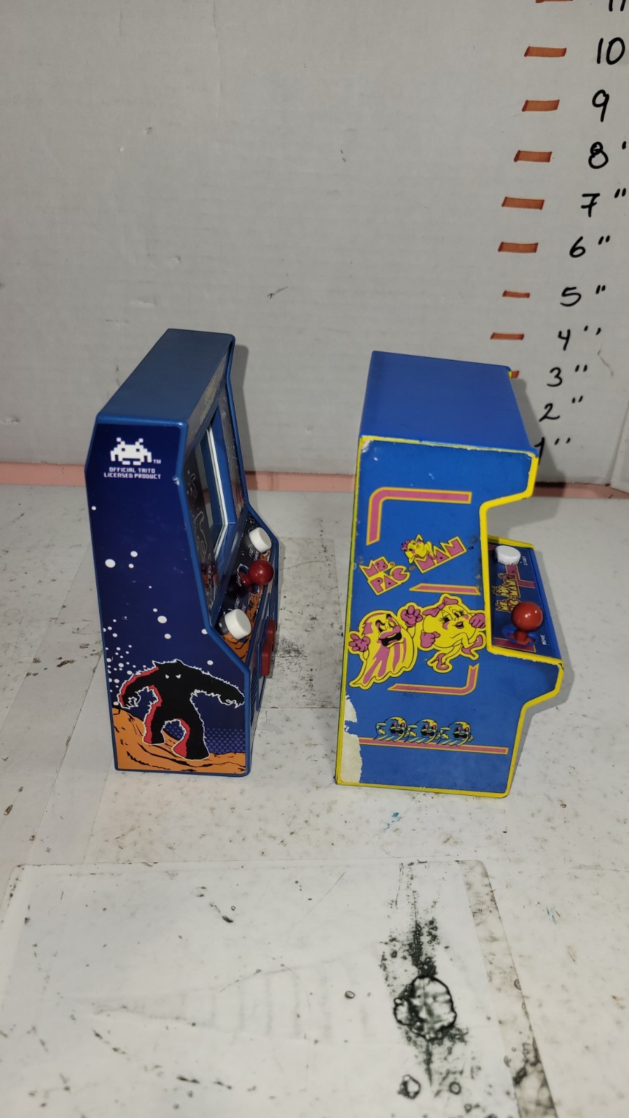 Ms Pacman/space Invaders Arcade Mini Handheld Tabletop Game Electronic Tested