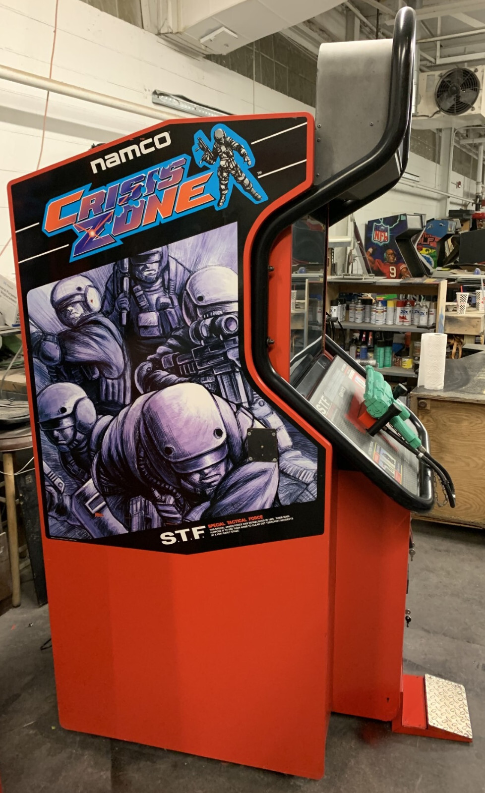 CRISIS ZONE ARCADE MACHINE by NAMCO