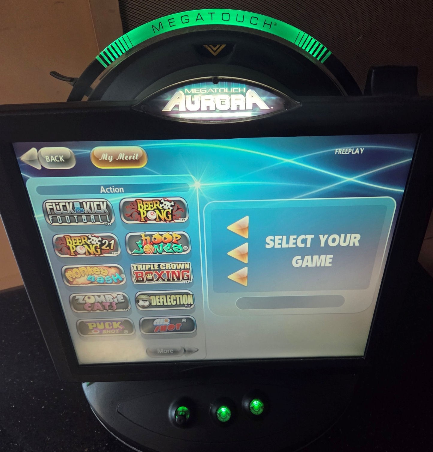Merit Megatouch Aurora trivia game with 2013 software – Tested good