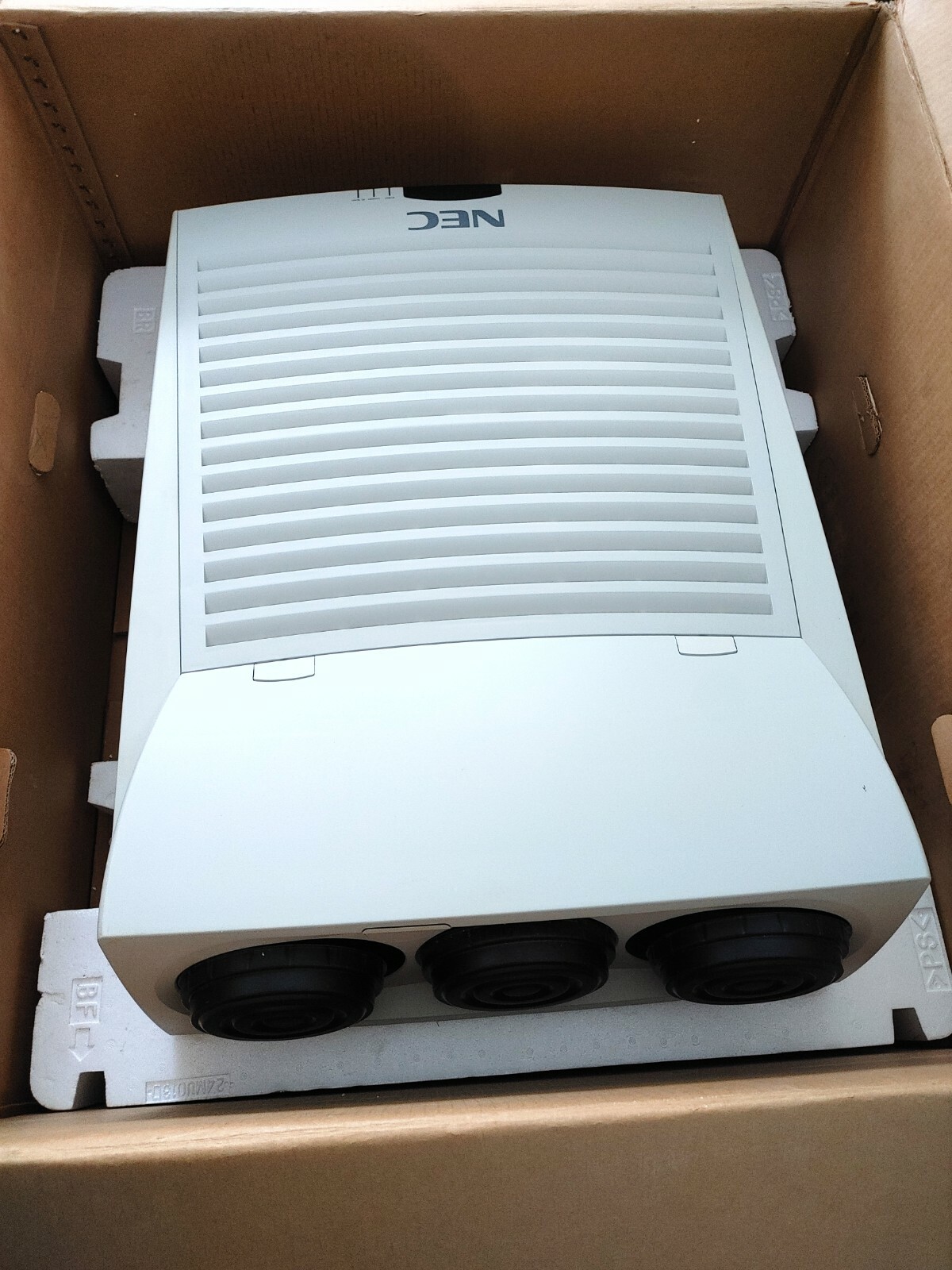 NEC CRT Projector