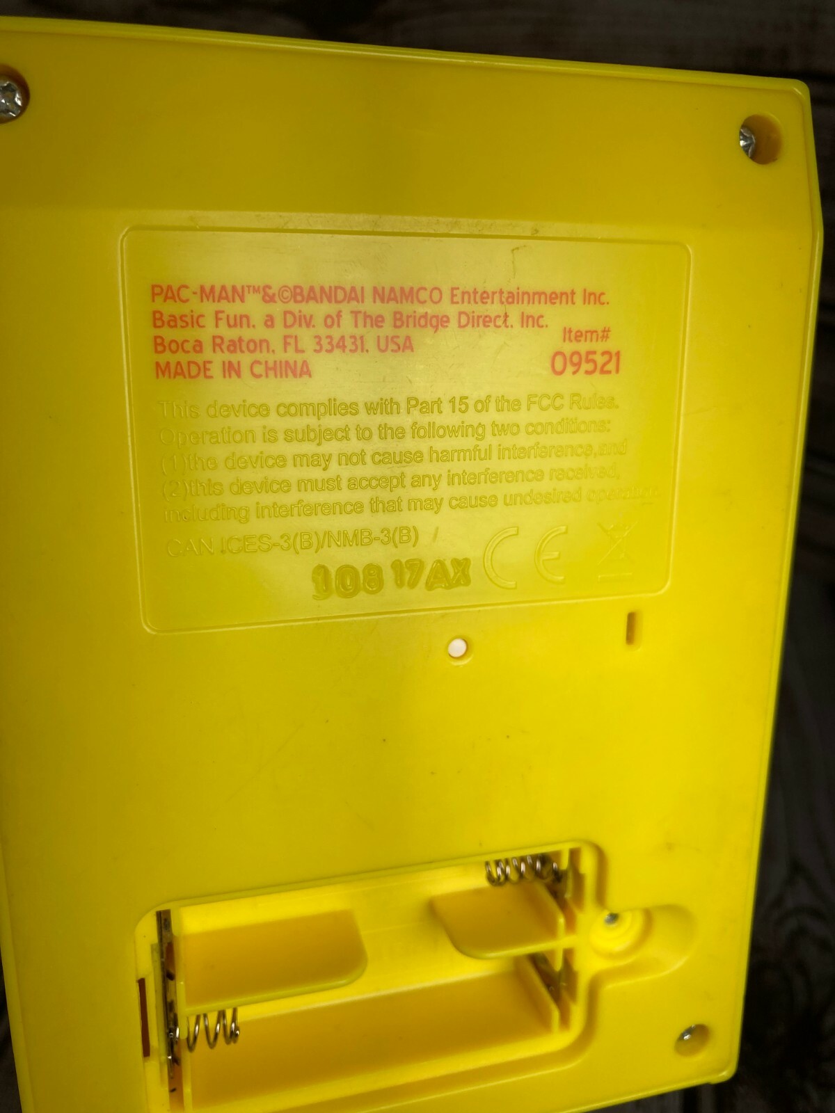 Classics Pac Man Mini Arcade Game System Namco Bandai 6″ Battery Operated 09521