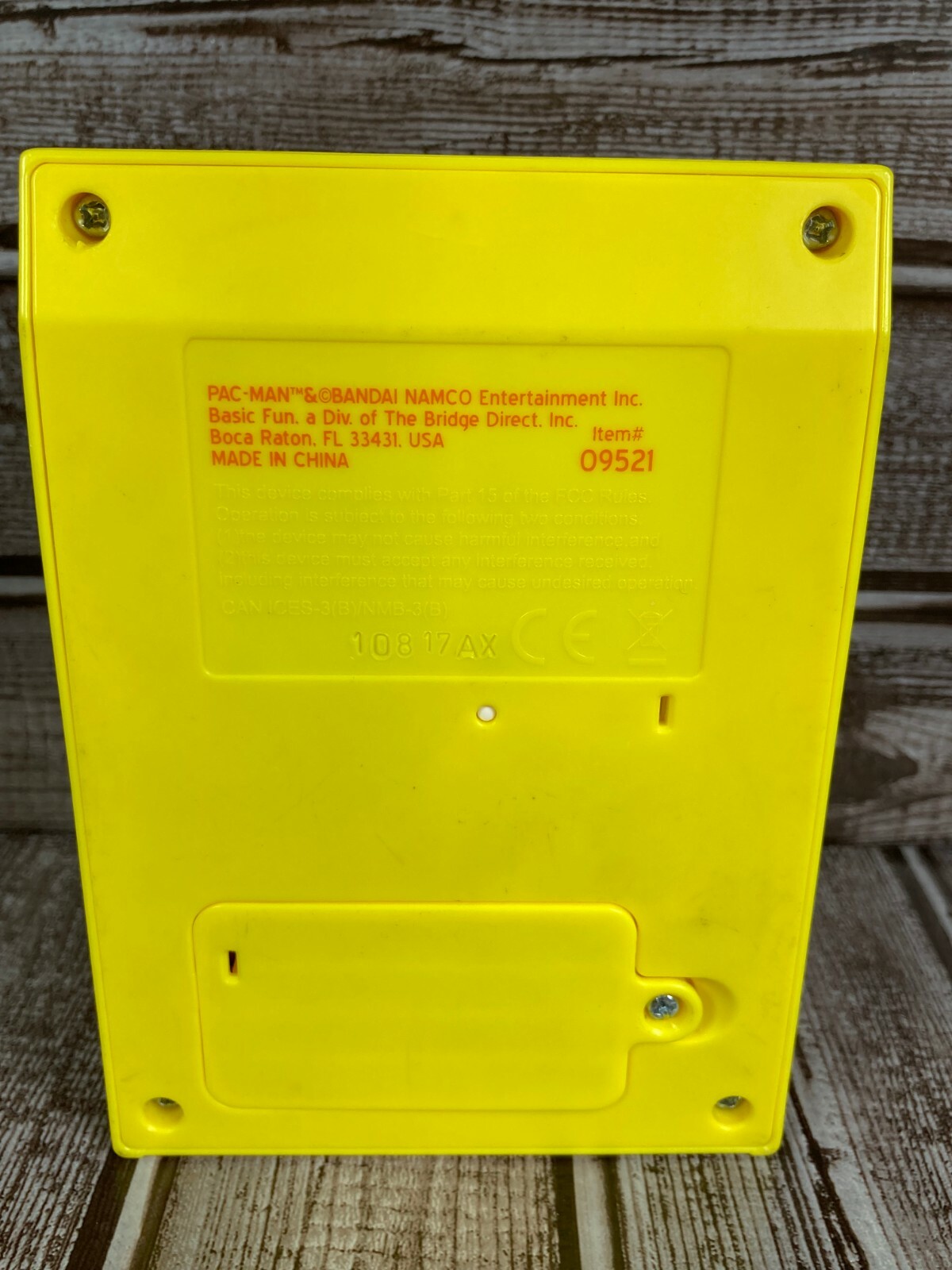 Classics Pac Man Mini Arcade Game System Namco Bandai 6″ Battery Operated 09521