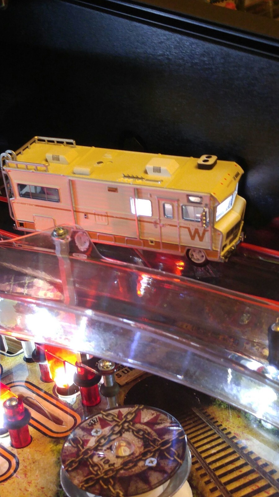 The Walking Dead Glowing Dale Horvath’s RV Mod