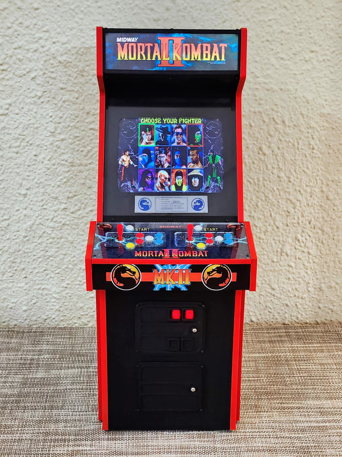 1:4 Scale Mortal Kombat II Arcade Cabinet – Playable Miniature