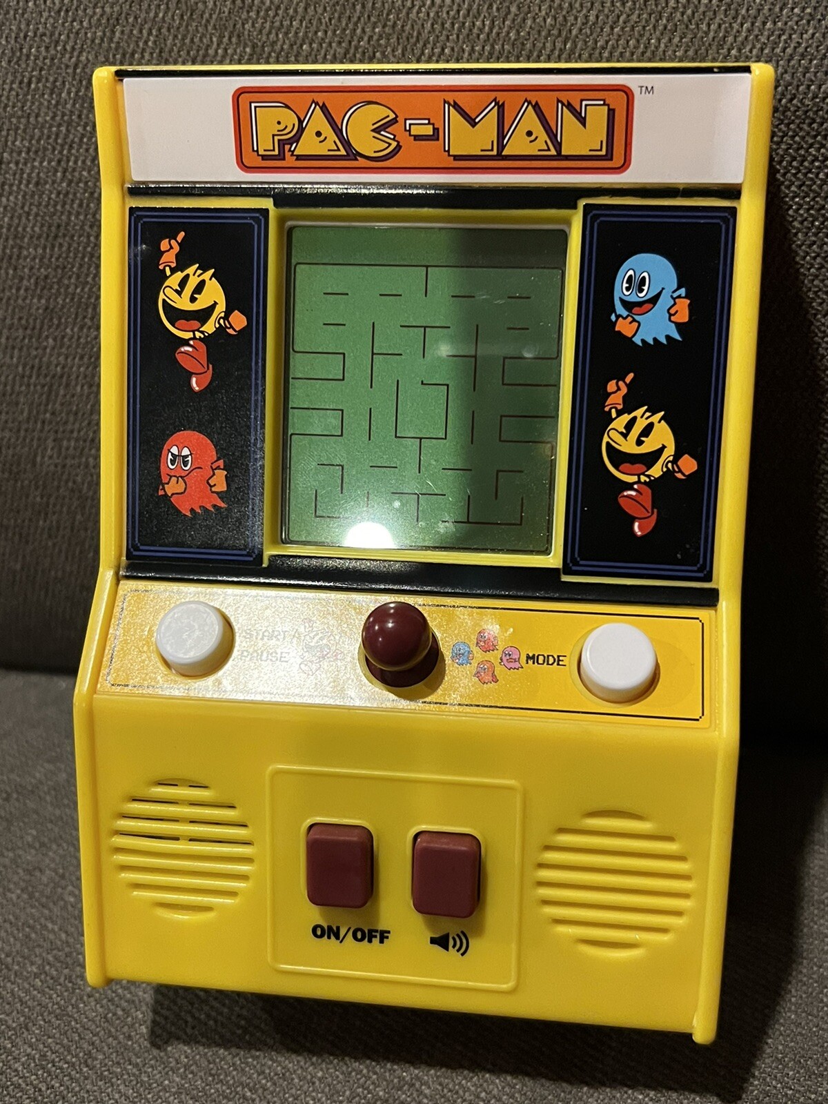 Pac -Man Mini Acarde Table Top 90521 Game 3 Sound Levels Bandai Namco Ent inc