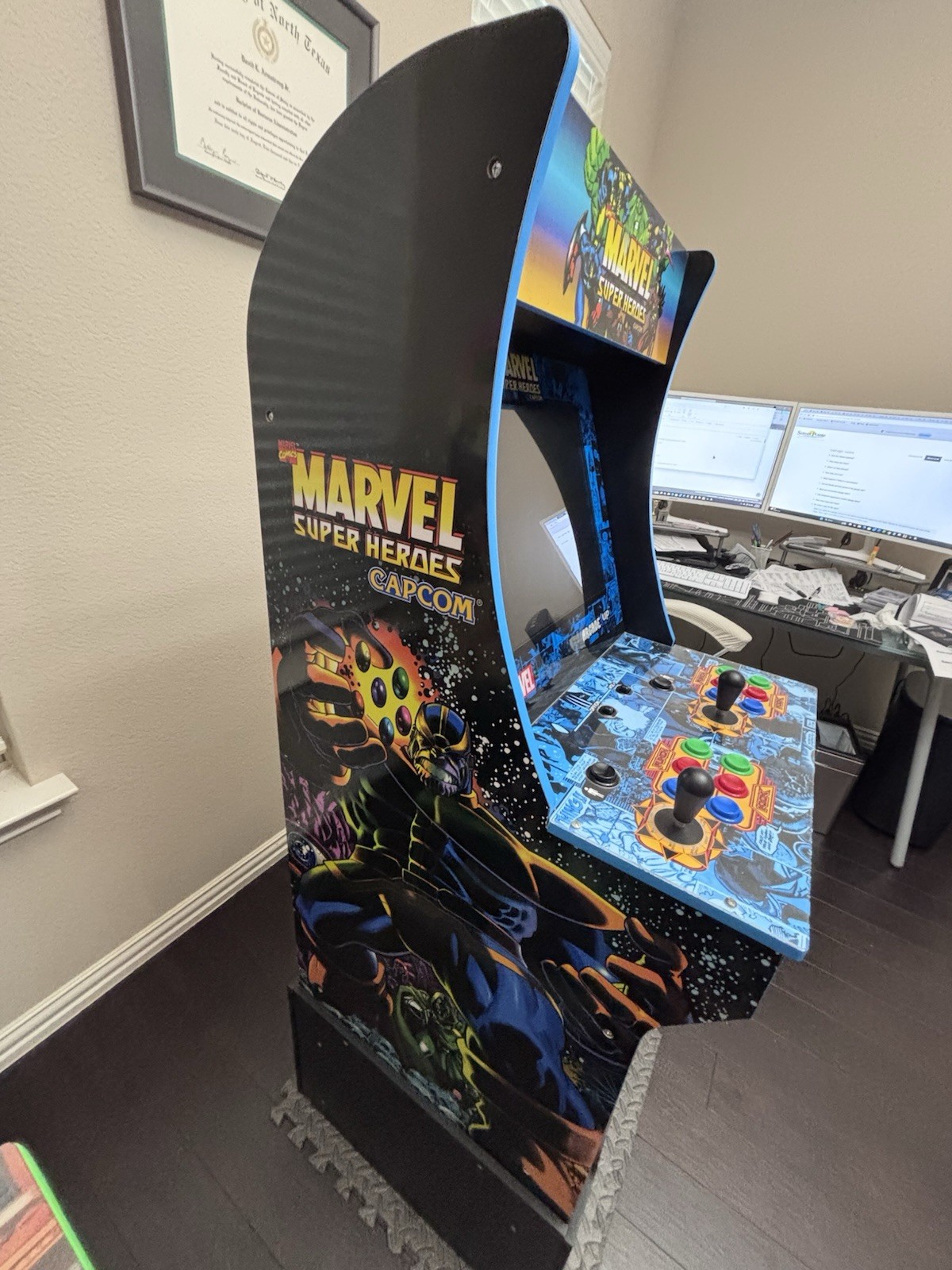 ARCADE 1UP MARVEL SUPER HEROES WITH RISER