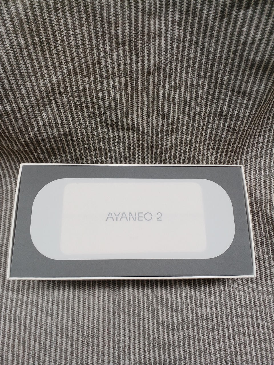 AYANEO 2 Handheld Gaming PC AMD Ryzen 7 6800U 16GB 1TB Starry Black Win 11 JP