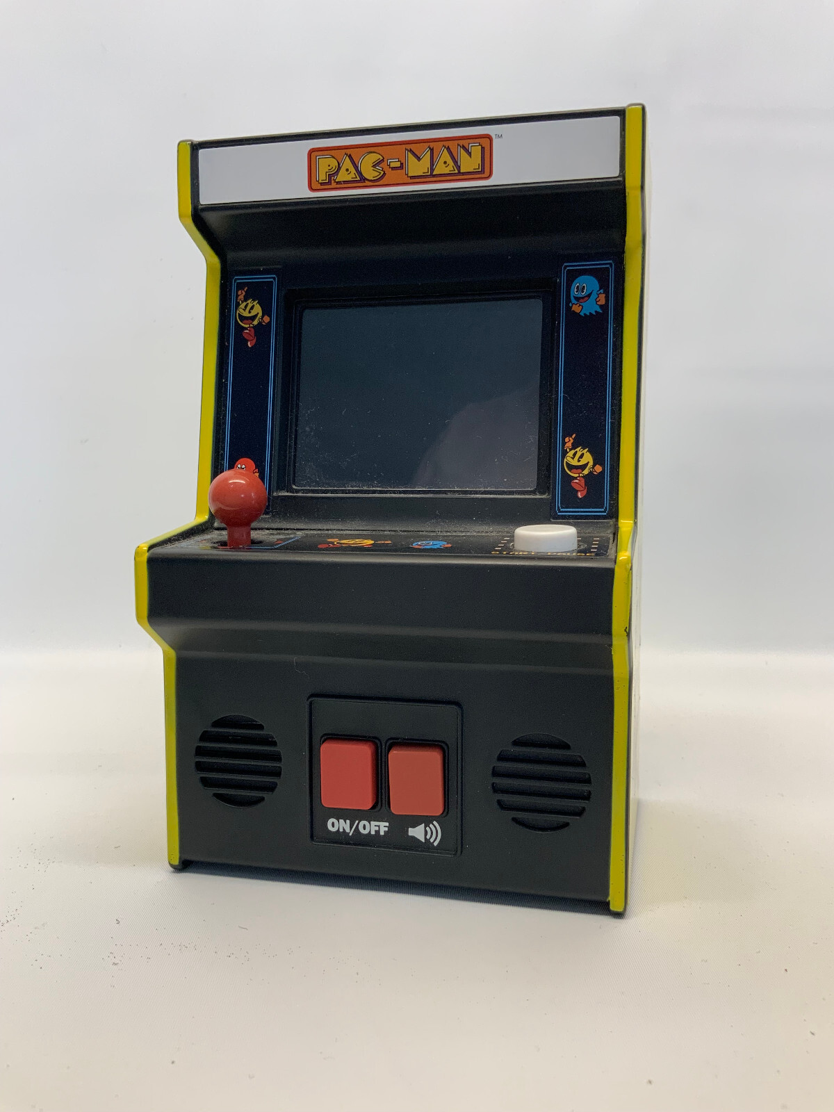 Pac-Man Micro Player Pro: 5.5″ Mini Arcade Machine, Fully Playable Video Game