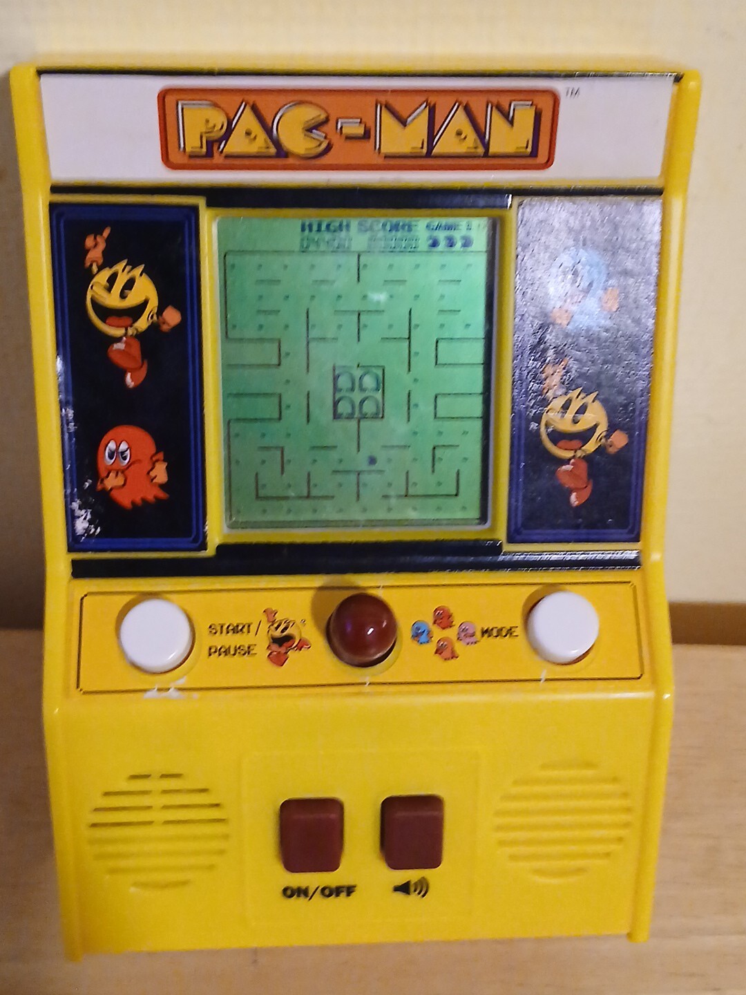 Mini Pac Man Handheld Arcade Game Bandai Namco Retro Video Machine Pacman WORKS