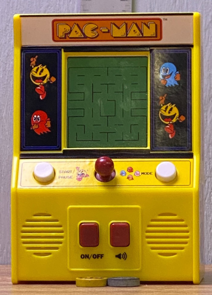 Pacman Classic Electronic Arcade Handheld Play Bandai Namco. Working -GDJ-P-1189