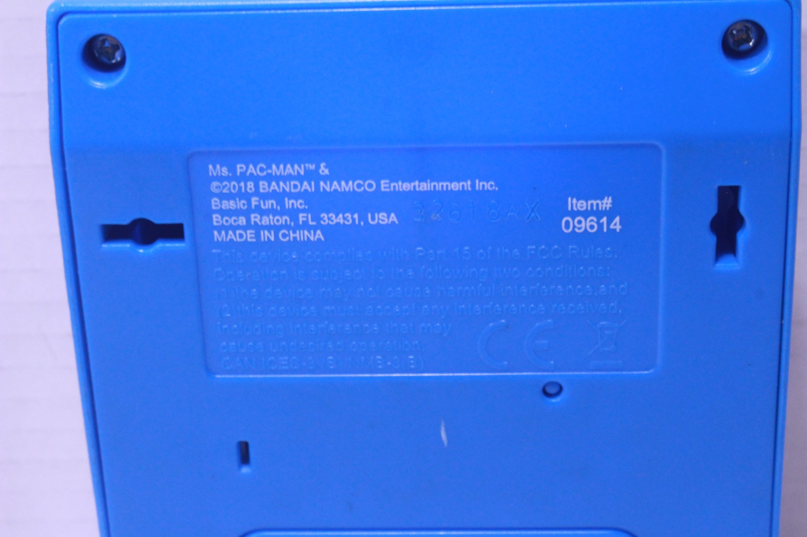 Ms.Pac-man Handheld Retro Mini Arcade Game 2018 Bandai Namco Basic Fun #09614