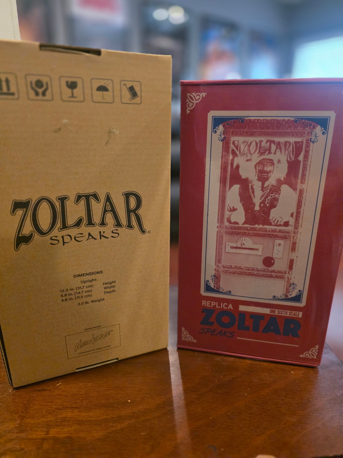 New Wave Toys Replicade Zoltar Speaks Fortune Teller Machine 1/6 Scale NEW